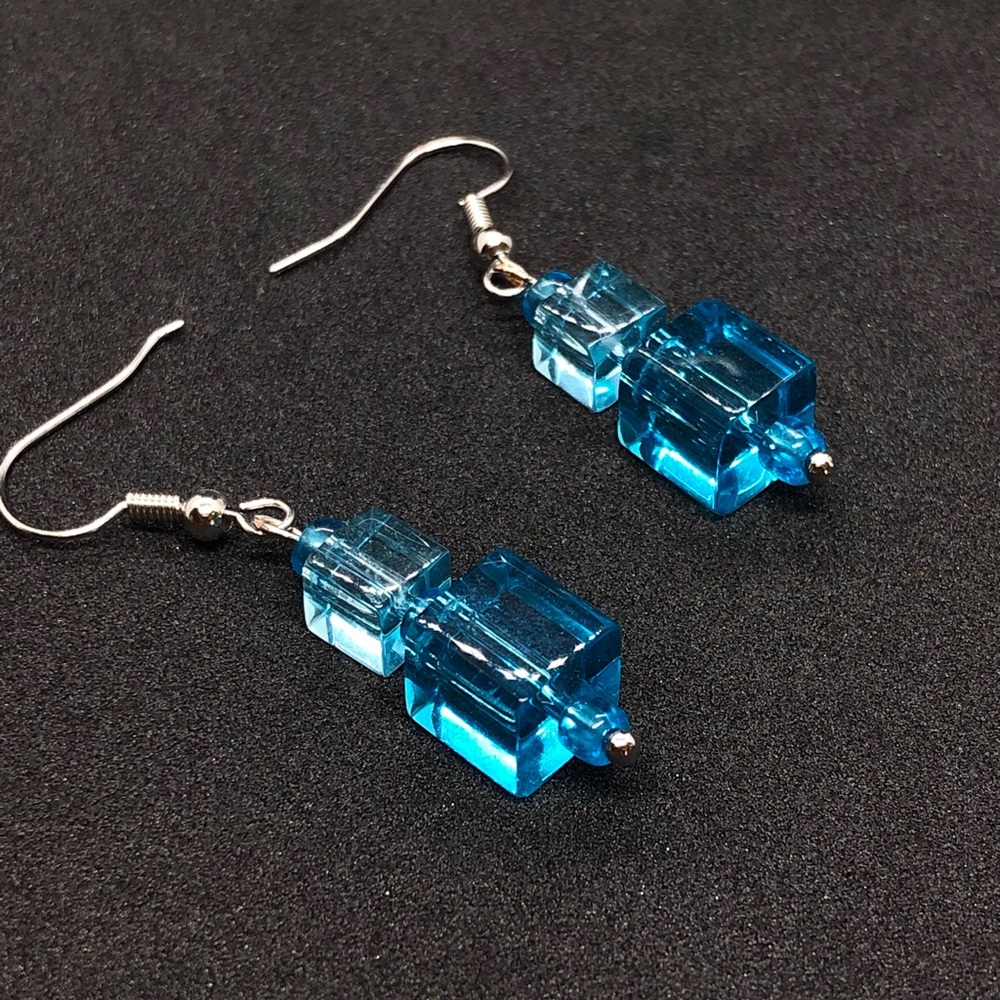 Geometric teal blue cube bead dangle earrings.